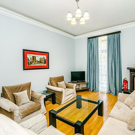 Azneft Garden Apartment Bakoe Buitenkant foto