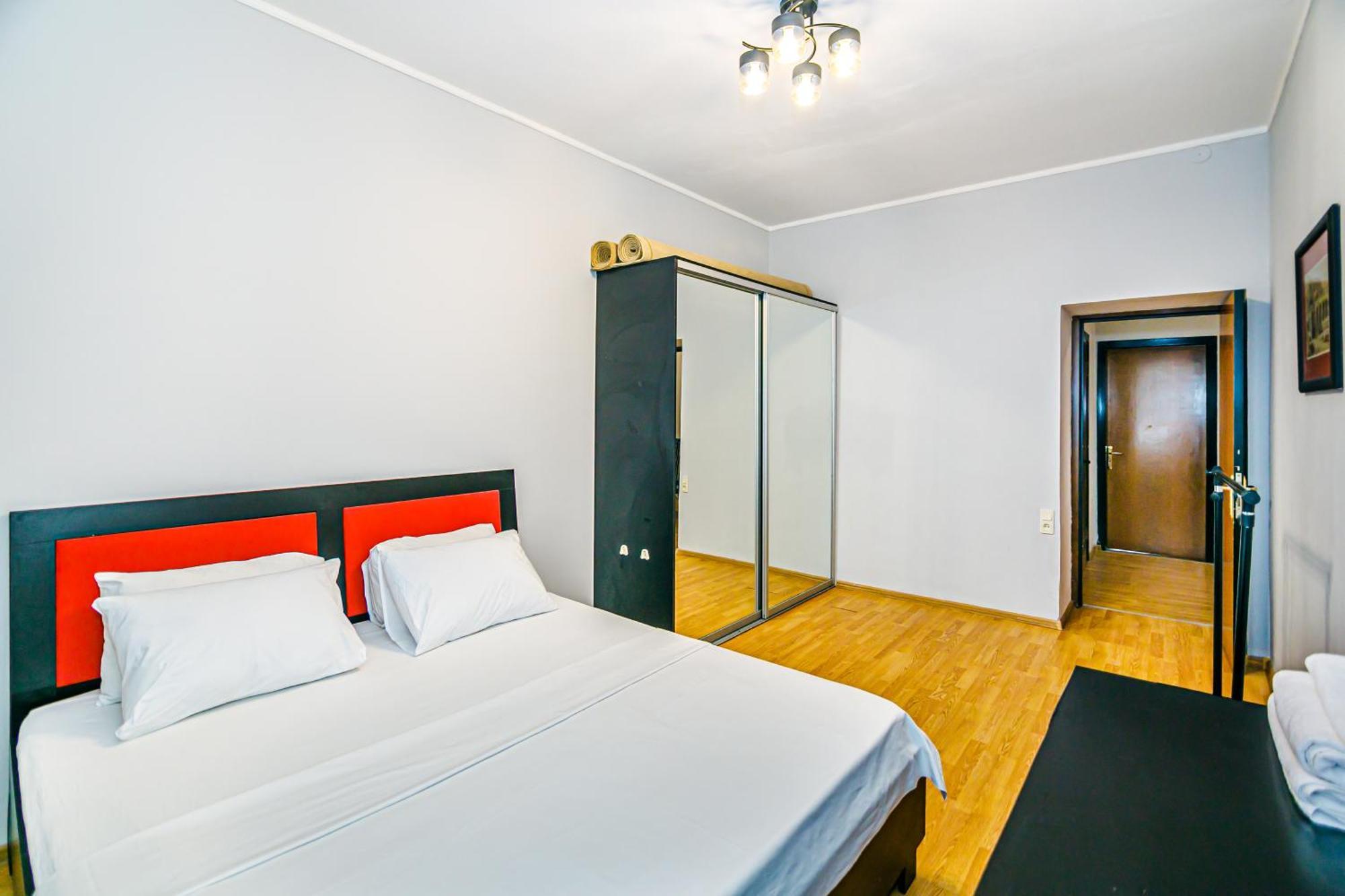 Azneft Garden Apartment Bakoe Buitenkant foto