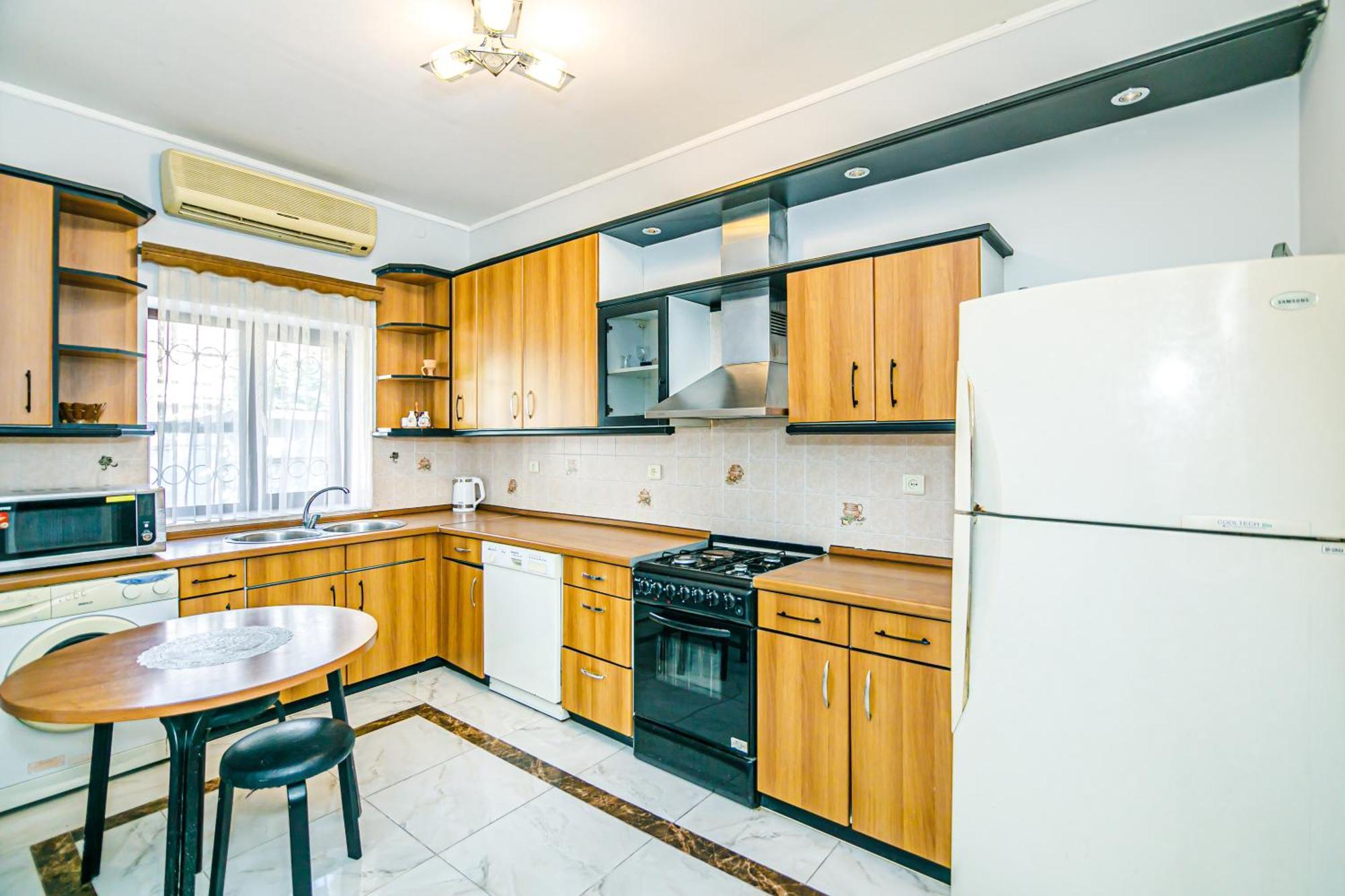 Azneft Garden Apartment Bakoe Buitenkant foto