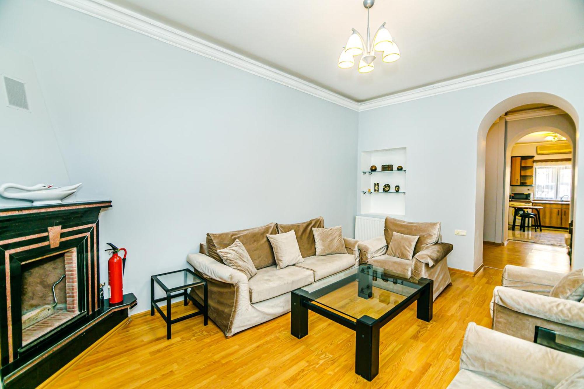 Azneft Garden Apartment Bakoe Buitenkant foto