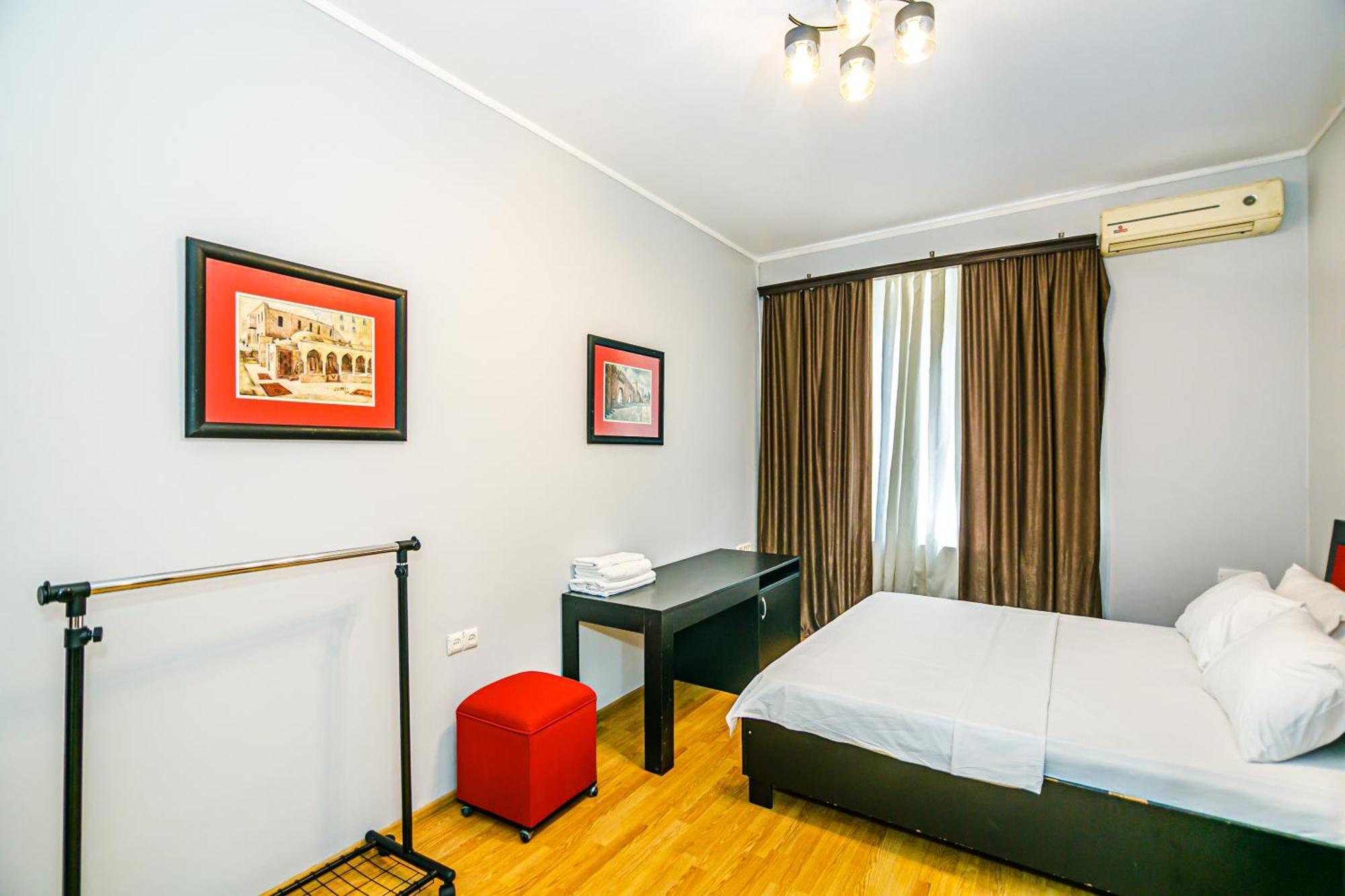 Azneft Garden Apartment Bakoe Buitenkant foto